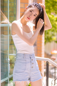 女友在摄影棚被啪